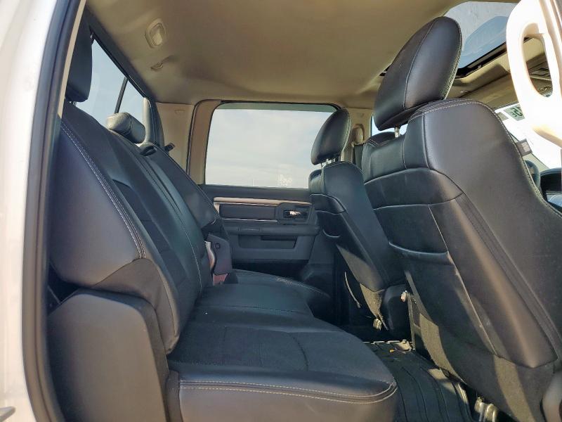 1C6RR6LT7JS221890 - 2018 RAM 1500 SLT Weiß Foto 10