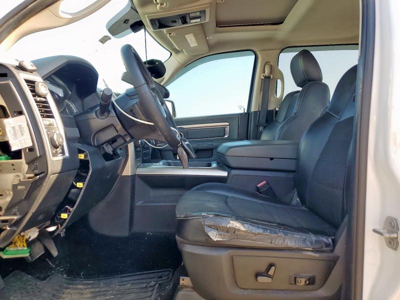 1C6RR6LT7JS221890 - 2018 RAM 1500 SLT Weiß Foto 7