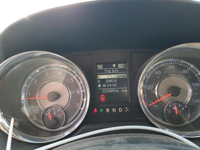 2A4RR8DG0BR746535 - 2011 CHRYSLER TOWN & COU TOURING L WHITE photo 9