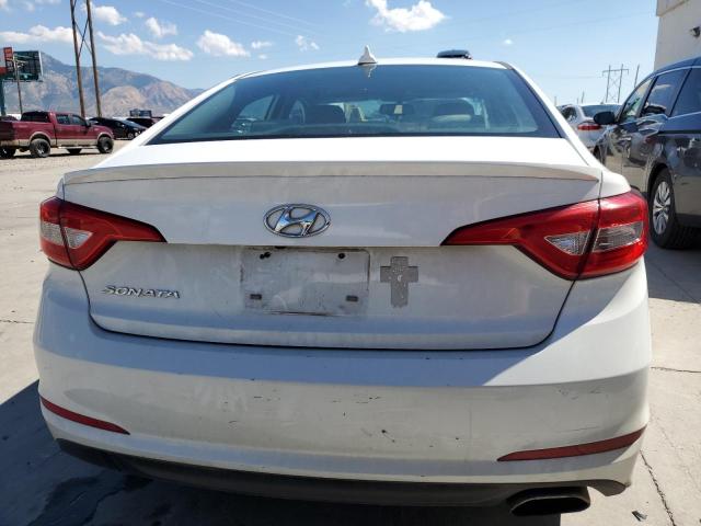 5NPE24AF4GH280304 - 2016 HYUNDAI SONATA SE WHITE photo 6