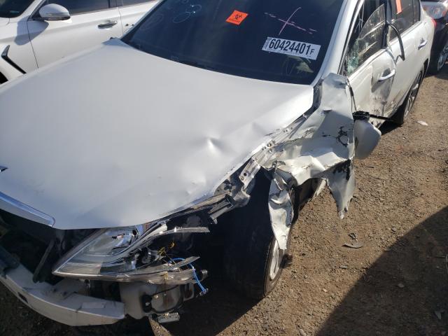 KMHGC4DD4DU210203 - 2013 HYUNDAI GENESIS 3.8L WHITE photo 17