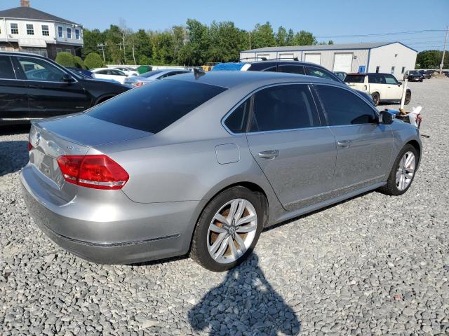1VWCN7A3XDC096169 - 2013 VOLKSWAGEN PASSAT SEL SILVER photo 3