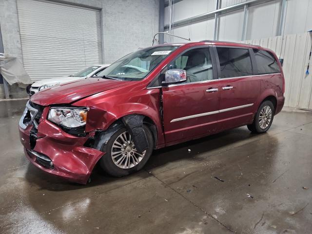 2013 CHRYSLER TOWN & COU TOURING L, 