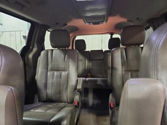 2C4RC1CG0DR647460 - 2013 CHRYSLER TOWN & COU TOURING L RED photo 10