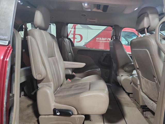 2C4RC1CG0DR647460 - 2013 CHRYSLER TOWN & COU TOURING L RED photo 11