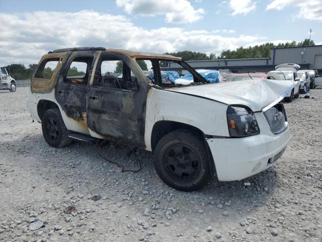 1GKFK63897J176966 - 2007 GMC YUKON DENALI WHITE photo 4