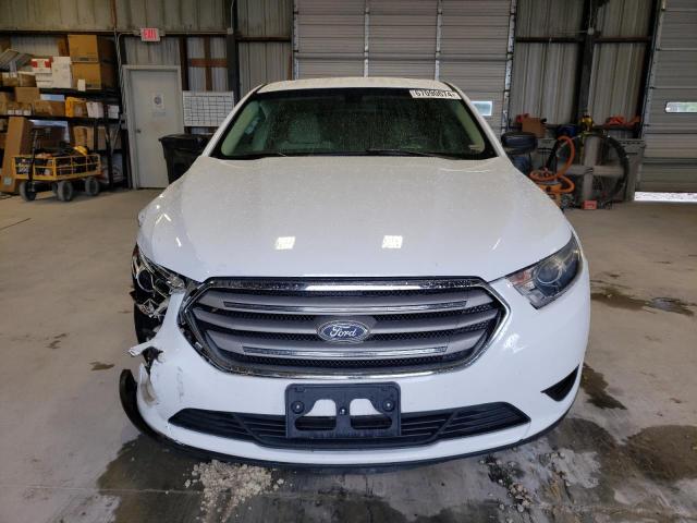 1FAHP2D81HG130372 - 2017 FORD TAURUS SE WHITE photo 5