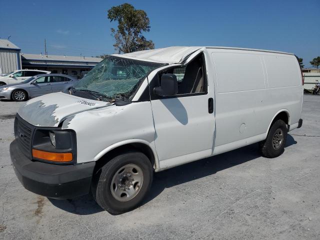 1GTZGFBG7A1179990 - 2010 GMC SAVANA G2500 WHITE photo 1