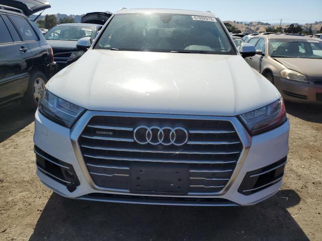 WA1LAAF72HD024187 - 2017 AUDI Q7 PREMIUM PLUS WHITE photo 5