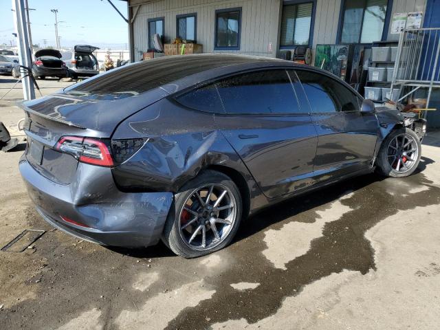 5YJ3E1EA5PF398081 - 2023 TESLA MODEL 3 Grau Foto 3