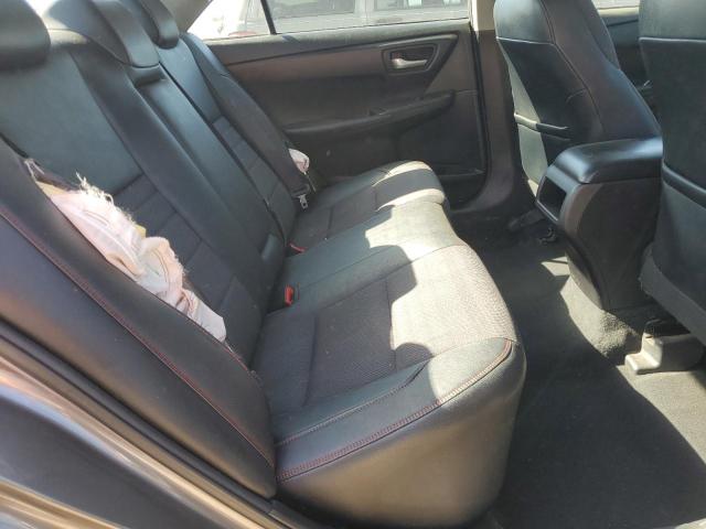 4T1BF1FK1GU527338 - 2016 TOYOTA CAMRY LE GRAY photo 10