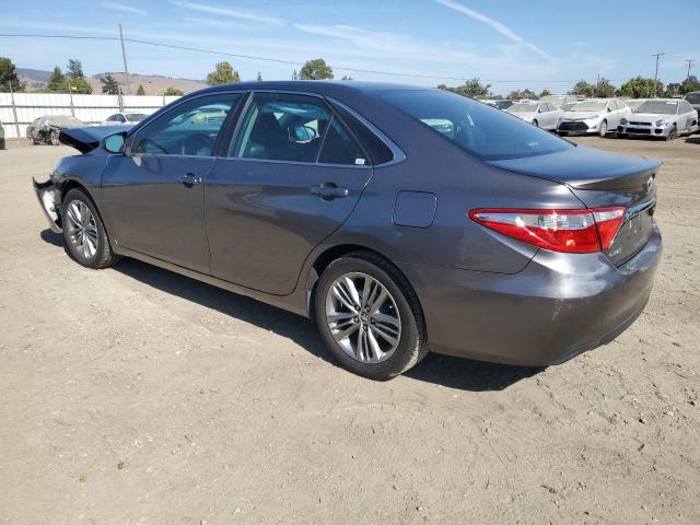 4T1BF1FK1GU527338 - 2016 TOYOTA CAMRY LE GRAY photo 2