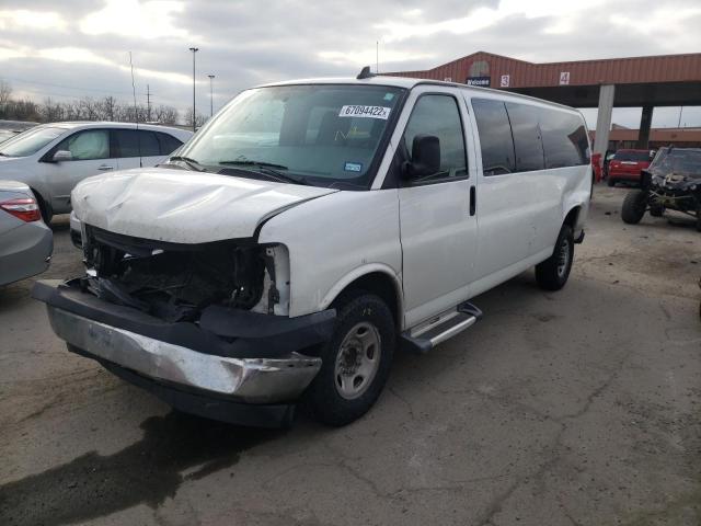 1GAZGPFG4H1228310 - 2017 CHEVROLET EXPRESS G3 LT WHITE photo 2