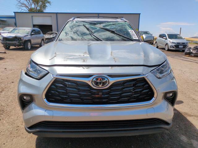 5TDKDRAH3SS555482 - 2025 TOYOTA HIGHLANDER LE ვერცხლისფერი ფოტო 5