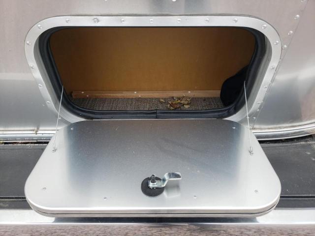 1STVBYT26JJ543006 - 2018 AIRS TRAVEL TRA ვერცხლისფერი ფოტო 8