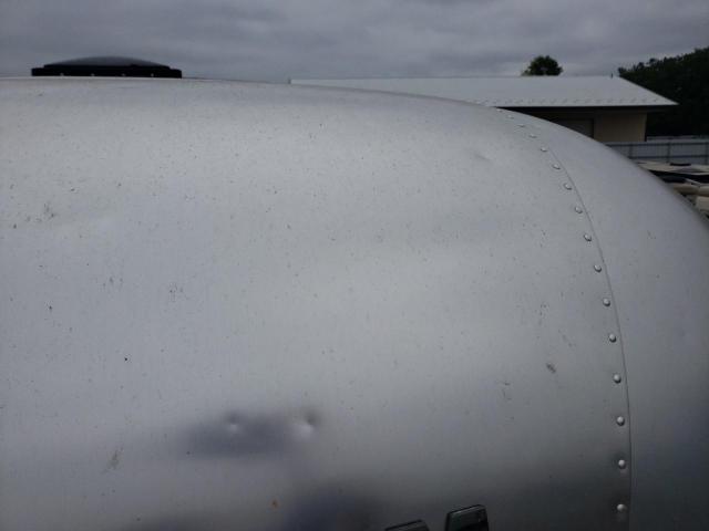 1STVBYT26JJ543006 - 2018 AIRS TRAVEL TRA ვერცხლისფერი ფოტო 9