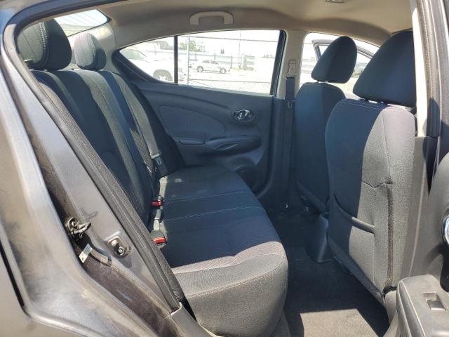 3N1CN7AP6GL898087 - 2016 NISSAN VERSA S SILVER photo 10