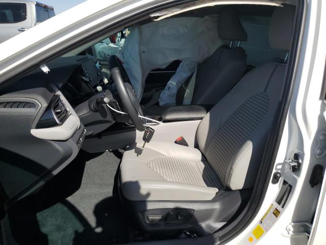 4T1G11AK9RU841690 - 2024 TOYOTA CAMRY SE NIGHT SHADE WHITE photo 7