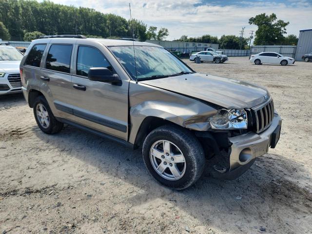 1J4GR48K05C708198 - 2005 JEEP GRAND CHEROKEE LAREDO Qəhvəyi foto 4