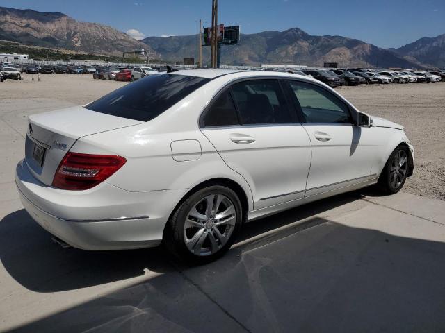 WDDGF8AB4DR280539 - 2013 MERCEDES-BENZ C 300 4MATIC WHITE photo 3