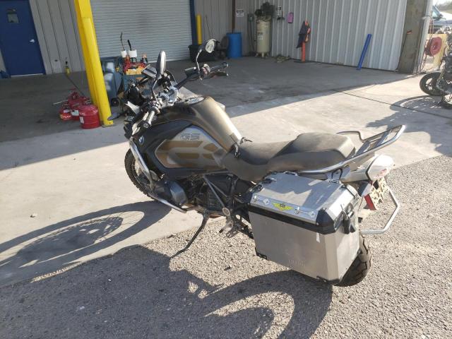 WB10J5309KZF78313 - 2019 BMW R 1250 GS ADVENTURE TWO TONE photo 3
