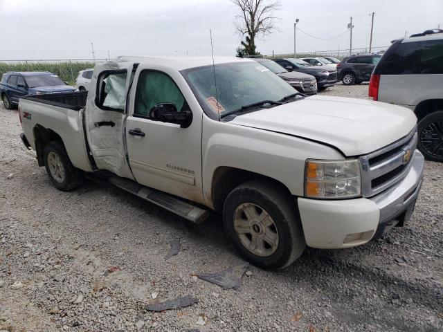 3GCRKSE3XAG265330 - 2010 CHEVROLET SILVERADO K1500 LT WHITE photo 4