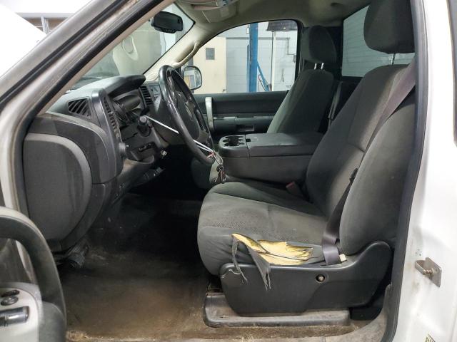 1GCHK24K67E599620 - 2007 CHEVROLET SILVERADO K2500 HEAVY DUTY WHITE photo 7