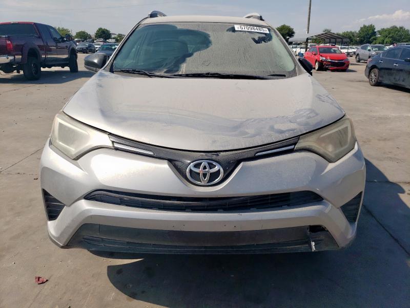 2T3ZFREV9GW266847 - 2016 TOYOTA RAV4 LE GRAY photo 5