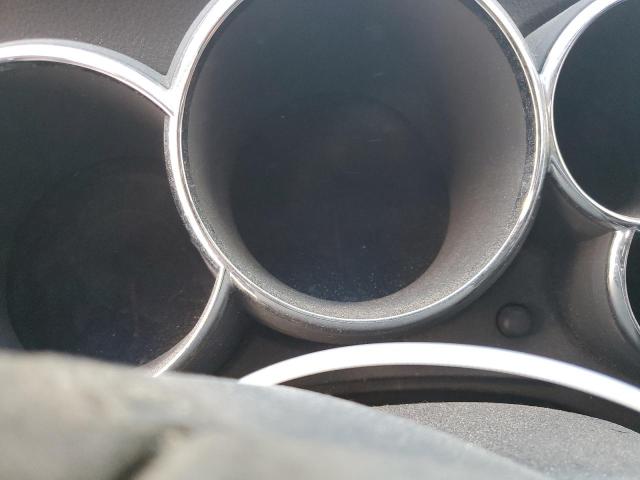 2T1KR32E73C163263 - 2003 TOYOTA COROLLA MA XR WHITE photo 9