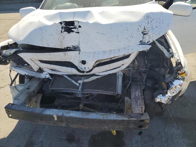 5YFBU4EE7CP043673 - 2012 TOYOTA COROLLA BASE WHITE photo 11