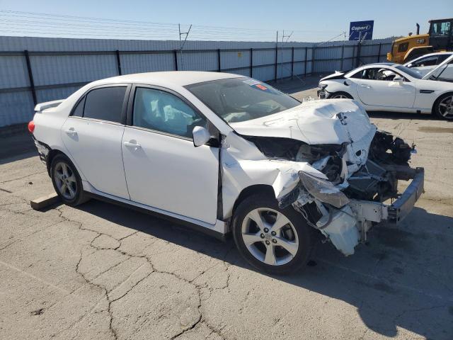 5YFBU4EE7CP043673 - 2012 TOYOTA COROLLA BASE WHITE photo 4