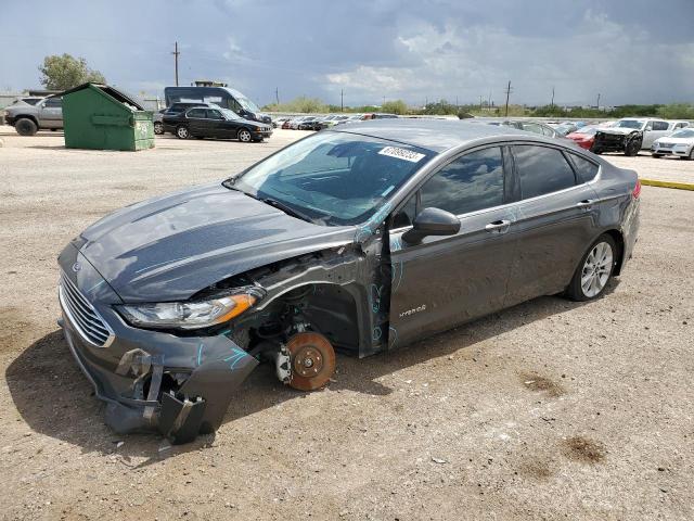 3FA6P0LU4KR151775 - 2019 FORD FUSION SE GRAY photo 1