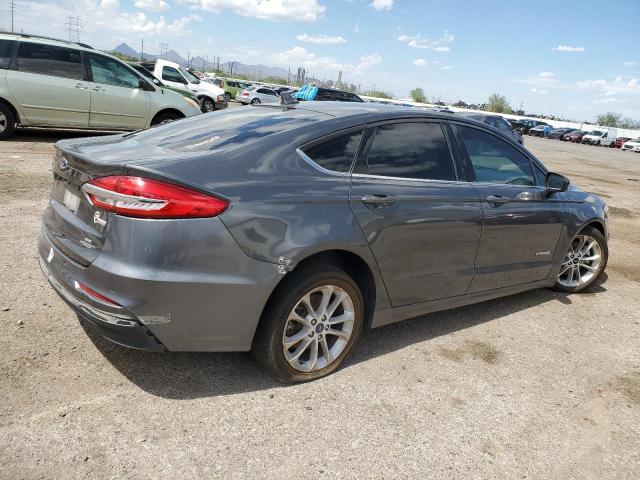 3FA6P0LU4KR151775 - 2019 FORD FUSION SE GRAY photo 3