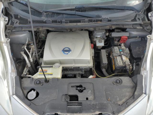 1N4AZ0CP9FC315895 - 2015 NISSAN LEAF S SILVER photo 11