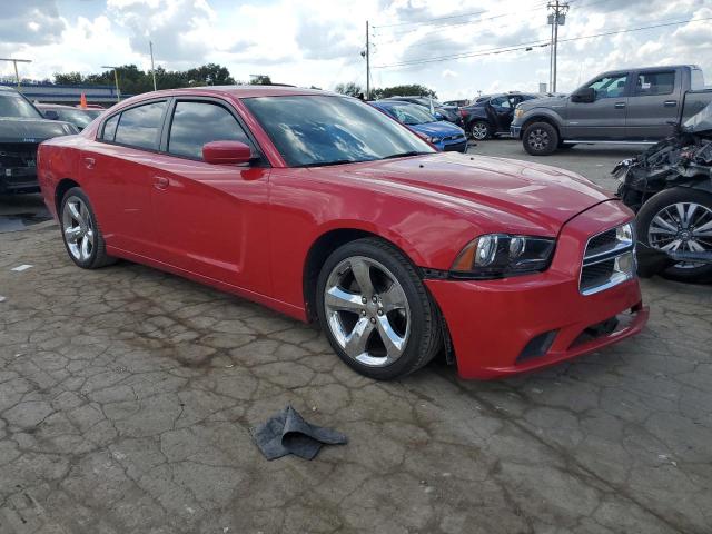 2C3CDXBG8DH554476 - 2013 DODGE CHARGER SE RED photo 4