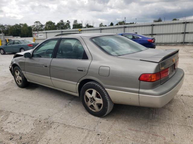 JT2BG22K810578579 - 2001 TOYOTA CAMRY CE SILVER photo 2