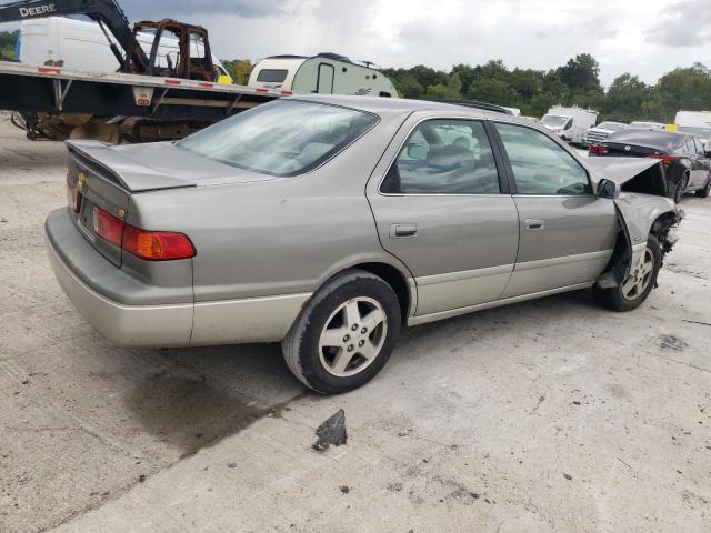 JT2BG22K810578579 - 2001 TOYOTA CAMRY CE SILVER photo 3