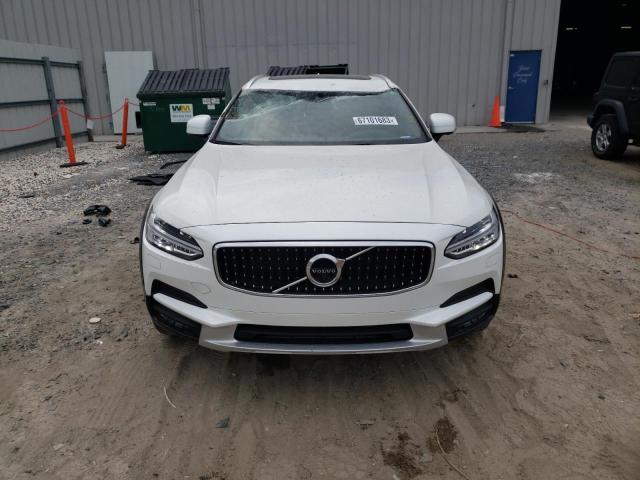 YV4102NK5J1027004 - 2018 VOLVO V90 CROSS T5 MOMENTUM WHITE photo 5