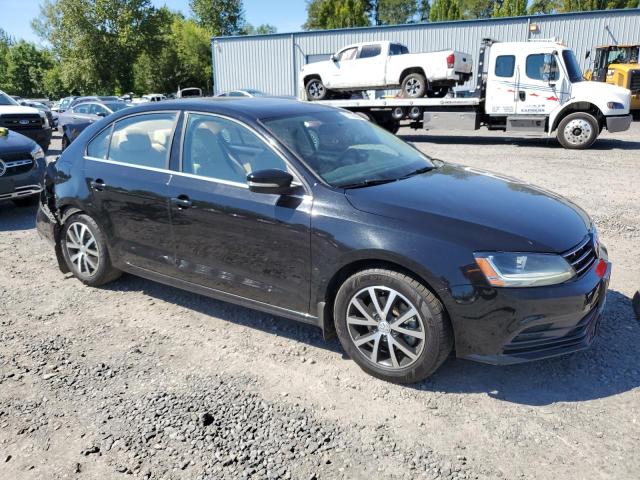 3VWDB7AJ4JM219454 - 2018 VOLKSWAGEN JETTA SE 黑色 照片 4