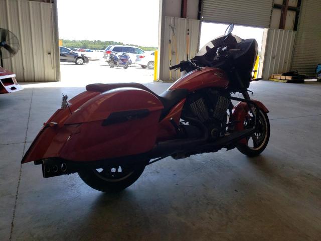 5VPDW36N8D3025643 - 2013 VICTORY MOTORCYCLES CROSS COUN برغندي صورة 4