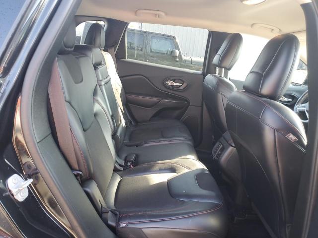 1C4PJMBB0GW262156 - 2016 JEEP CHEROKEE TRAILHAWK BLACK photo 11