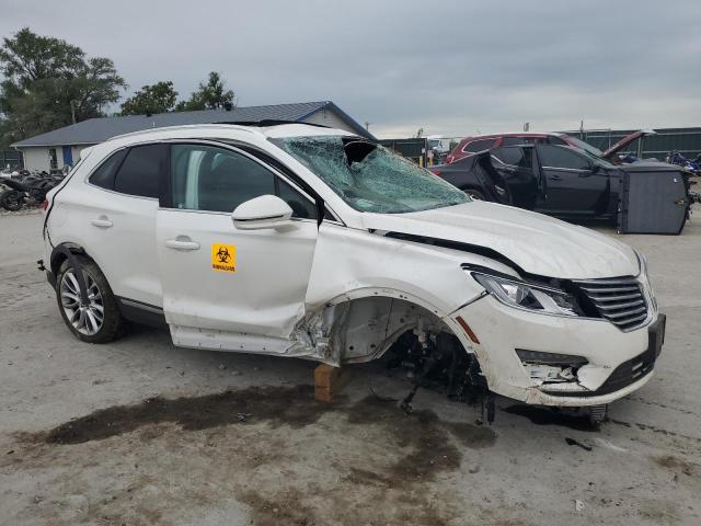 5LMCJ3C98HUL03353 - 2017 LINCOLN MKC RESERVE WHITE photo 4