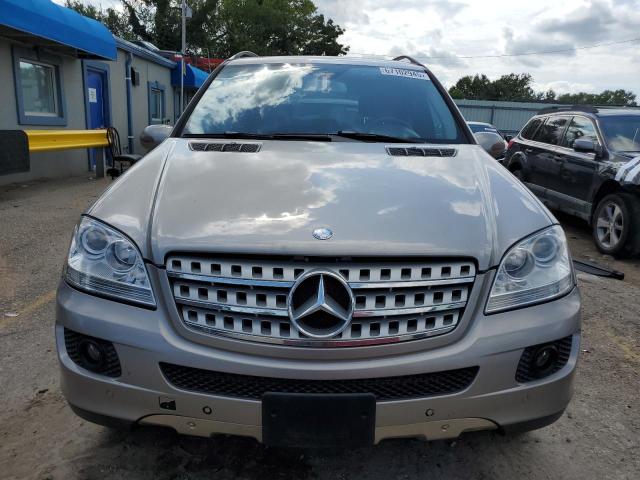 4JGBB75E47A186285 - 2007 MERCEDES-BENZ ML 500 银色 照片 5