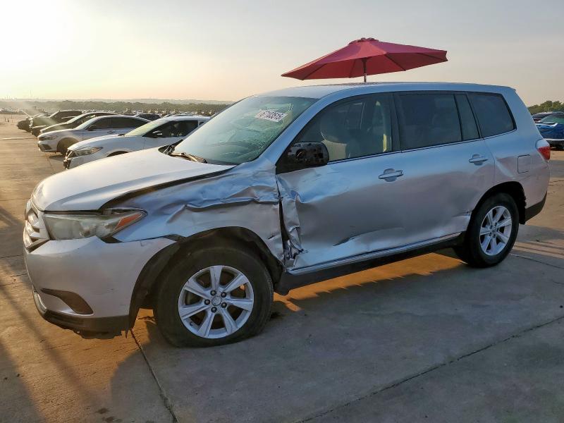 2013 TOYOTA HIGHLANDER BASE, 