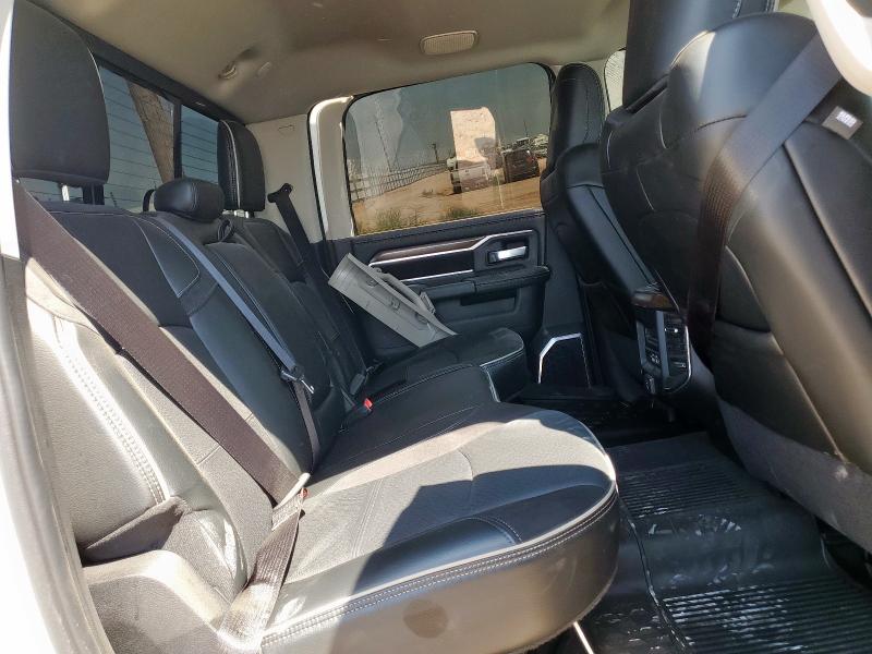 3C6UR5KL9RG355390 - 2024 RAM 2500 LARAMIE Սպիտակ լուսանկար 10