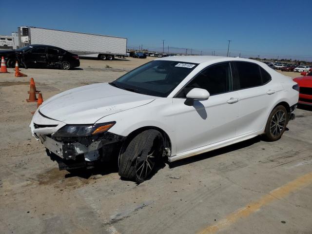 4T1T11AK0PU828743 - 2023 TOYOTA CAMRY SE NIGHT SHADE WHITE photo 1