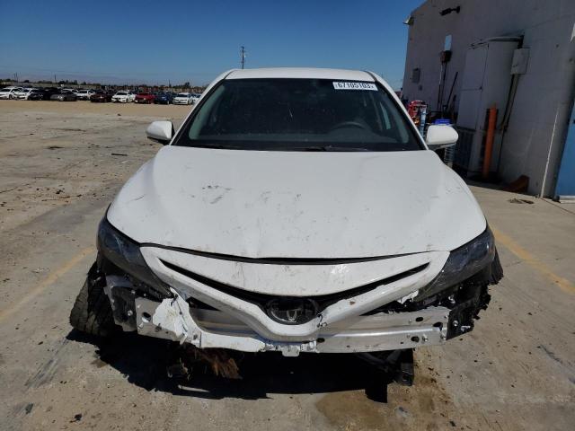 4T1T11AK0PU828743 - 2023 TOYOTA CAMRY SE NIGHT SHADE WHITE photo 5