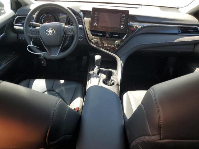 4T1T11AK0PU828743 - 2023 TOYOTA CAMRY SE NIGHT SHADE WHITE photo 8