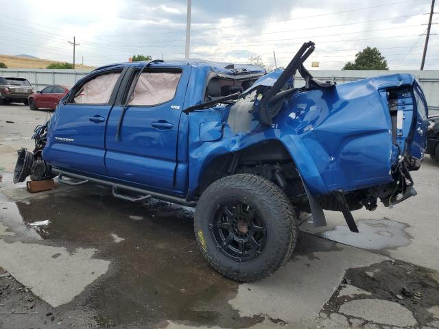 3TMCZ5AN3JM172158 - 2018 TOYOTA TACOMA DOUBLE CAB BLUE photo 2