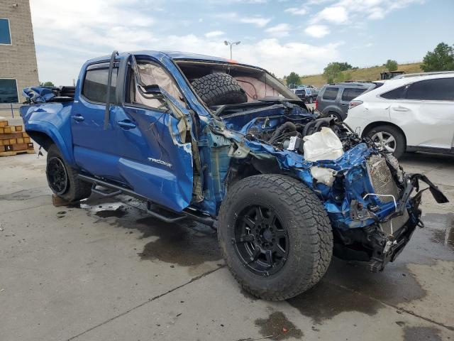 3TMCZ5AN3JM172158 - 2018 TOYOTA TACOMA DOUBLE CAB BLUE photo 4